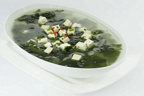 Canh rong biển đậu hũ