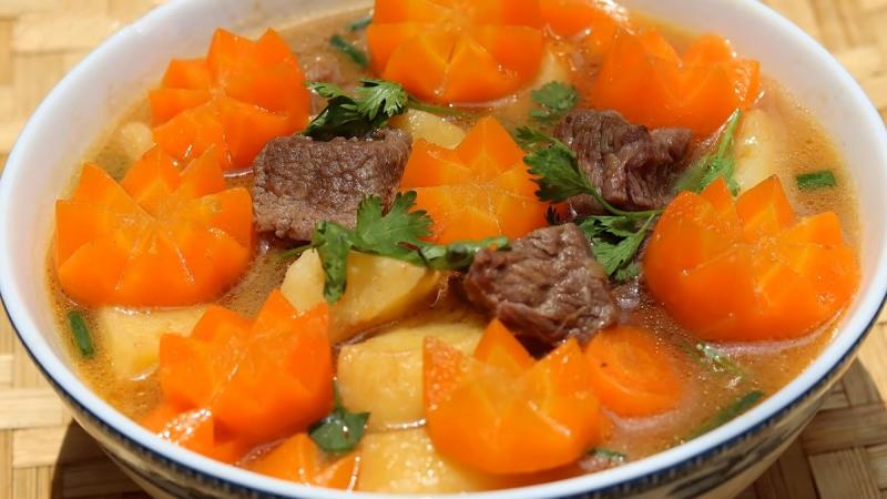 Bò Bít Tết Phố Bò Kho