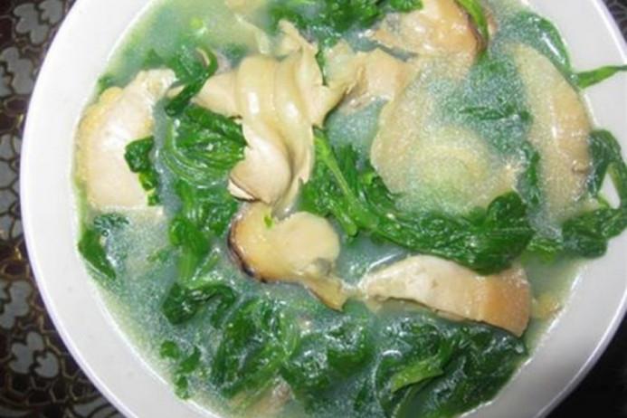 Canh trai nấu mồng tơi