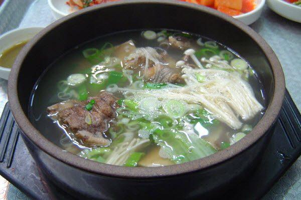 Canh xương bò