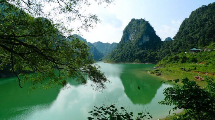 Hồ Thang Hen