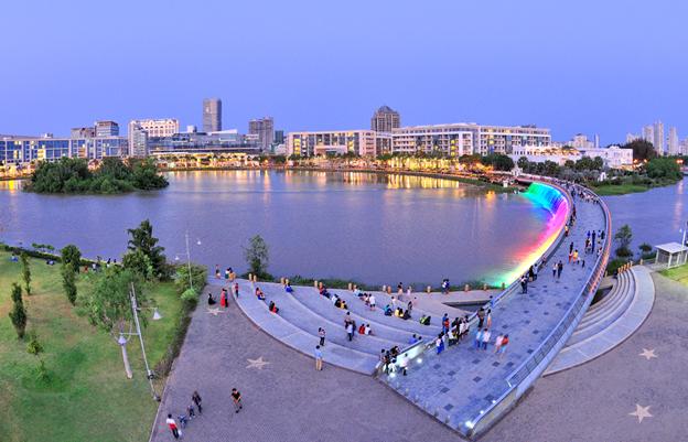 Cầu Ánh Sao là điểm đến ưa thích của các cặp đôi trong ngày Valentine