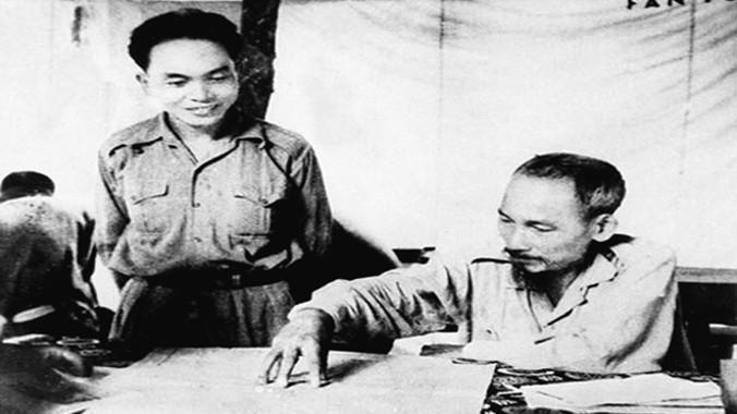 Việt Nam có Bác Hồ