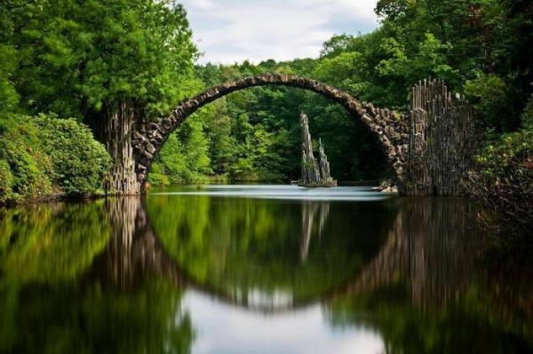 Cầu đá Rakotz Brücke