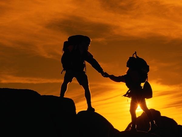 Tôi nhận ra rằng để biết mình yêu hay ghét một người, cách tốt nhất là đi với người đó - Mark Twain.