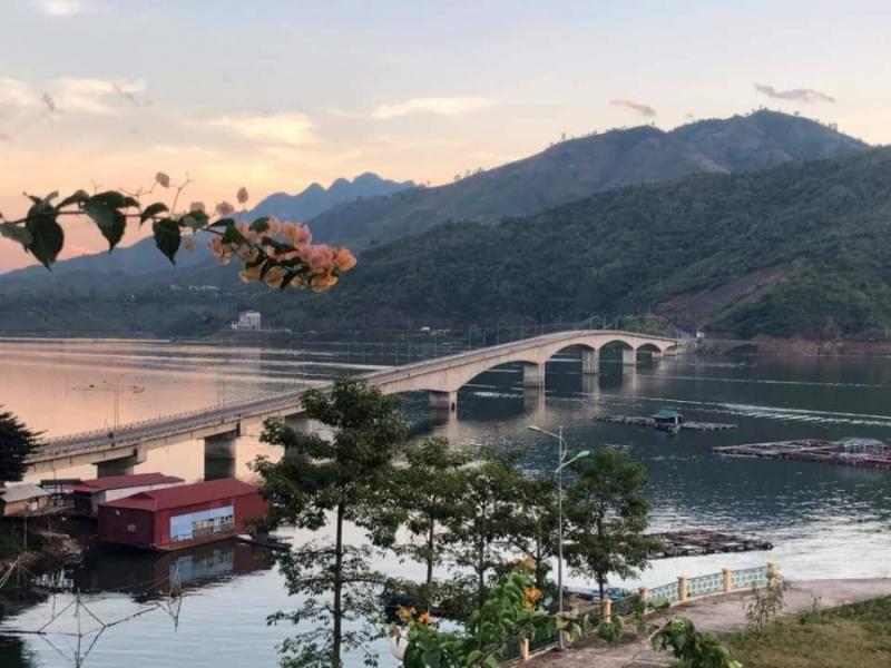 Cầu Pá Uôn