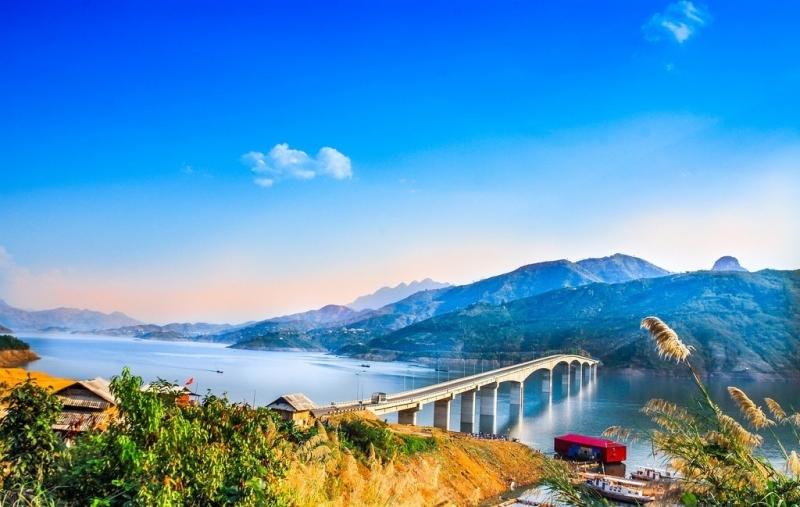 Cầu Pá Uôn