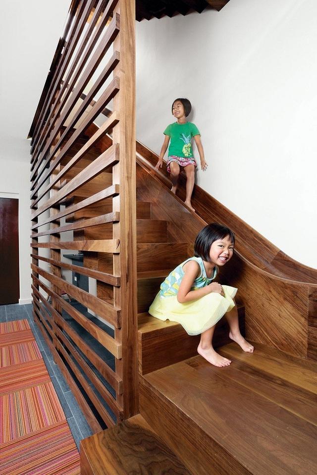 Cầu thang và trẻ không dành cho nhau