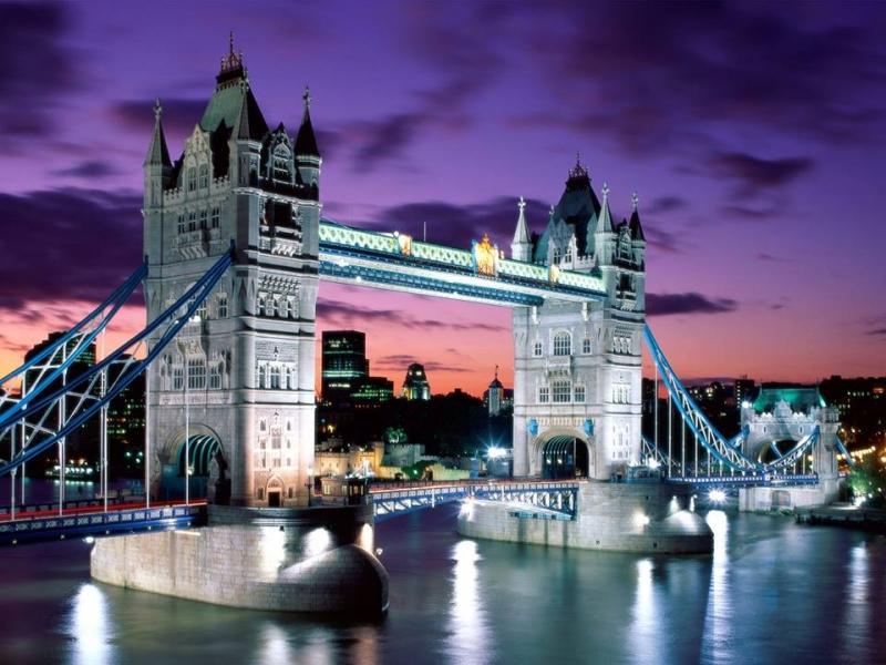 Cầu Tower ở  London của Anh