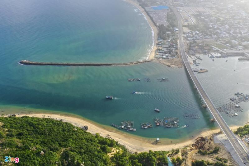 Cầu vượt biển Đề Gi (400m)