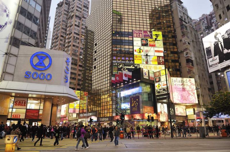 Causeway Bay là khu mua sắm bậc nhất Hong Kong