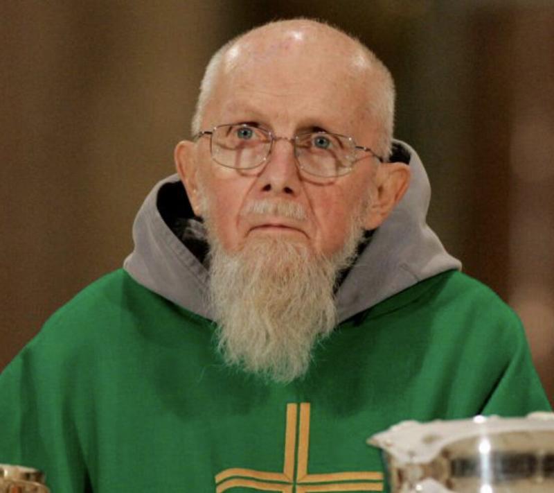 Cha Benedict Groeschel