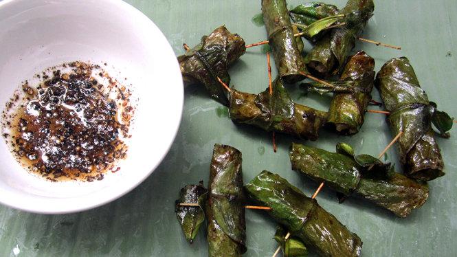 Chả cuốn lá bưởi