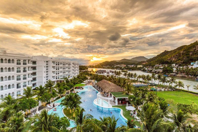 Cham Oasis Nha Trang - Resort Condotel