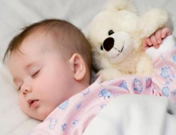 Chăm sóc giấc ngủ cho bé