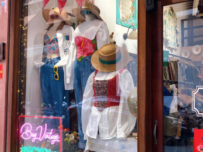Chăn Con Công - Vintage Store