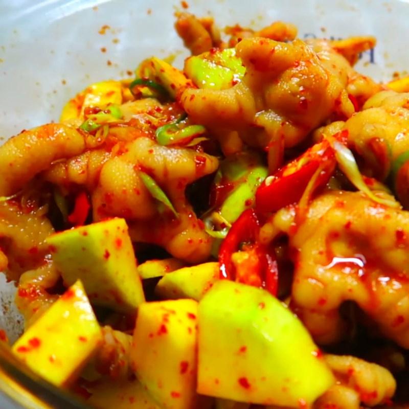 Chân Gà Ngâm Xả Ớt Lan Pi