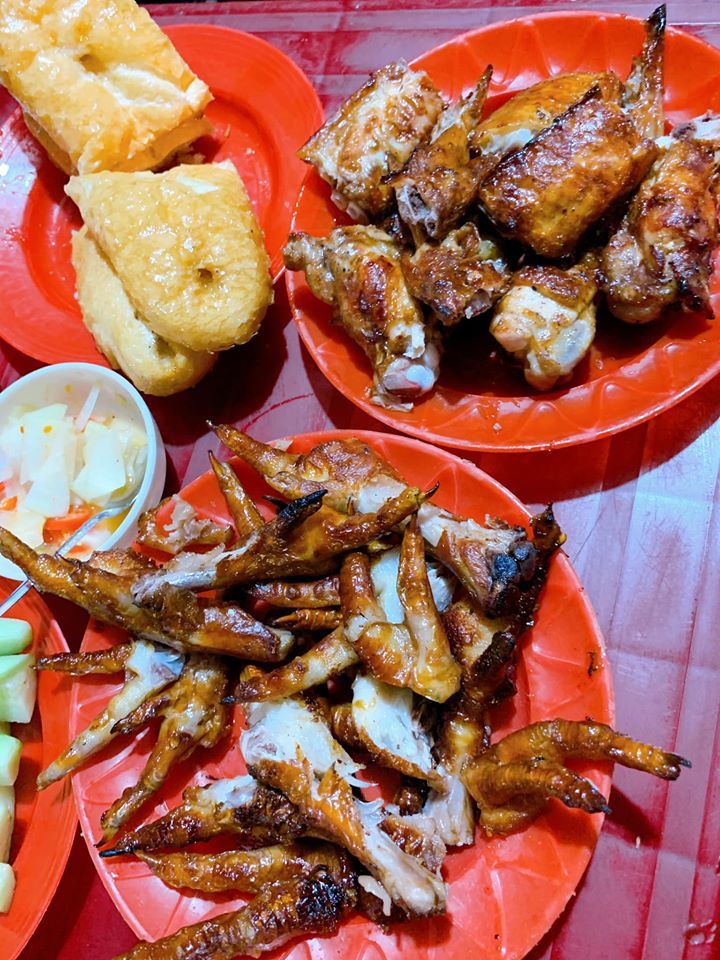 Chân gà nướng phố Huế