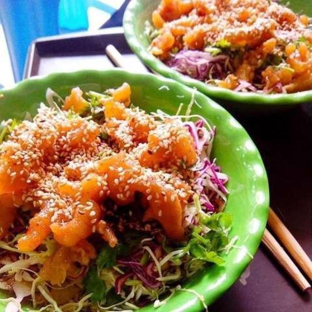 Nộm chân gà rút xương