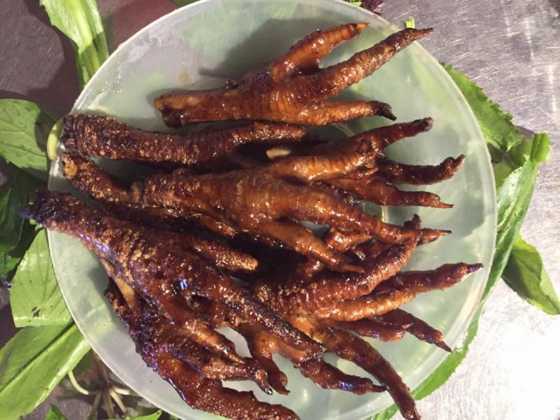 Chân gà nướng - Chân Gà Nướng Thụy Khuê