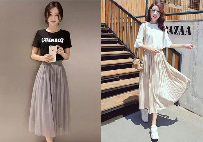 Chân váy xếp ly với áo phông