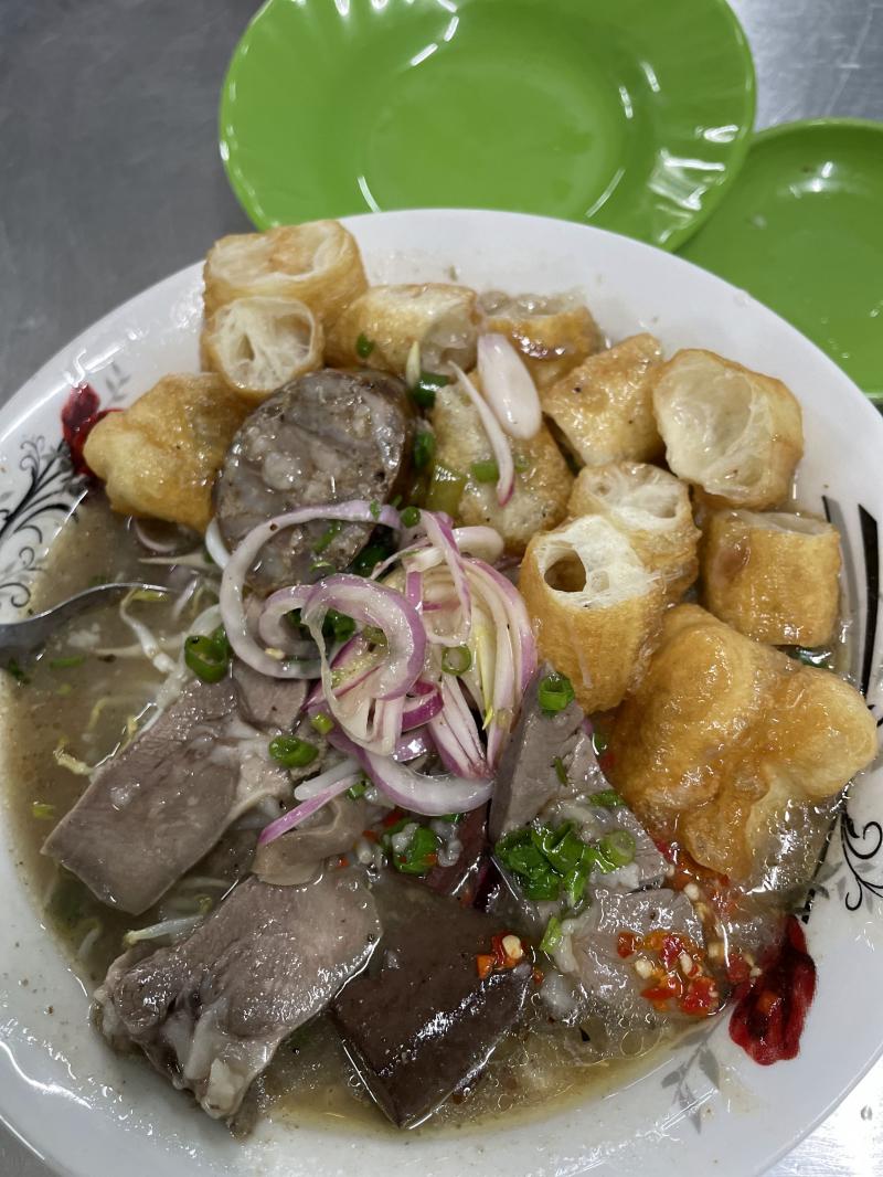 Cháo Lòng Cô Ba