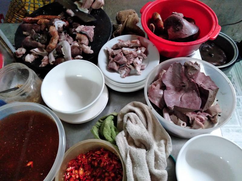 Cháo lòng Tuyết