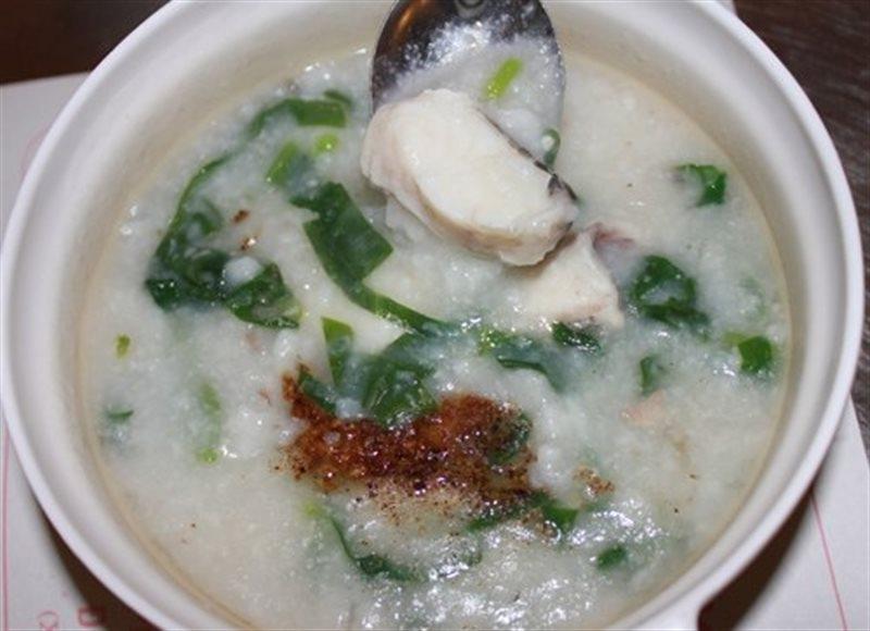 Cháo ngao mồng tơi