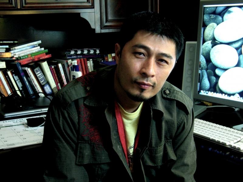 Đạo diễn Charlie Nguyễn