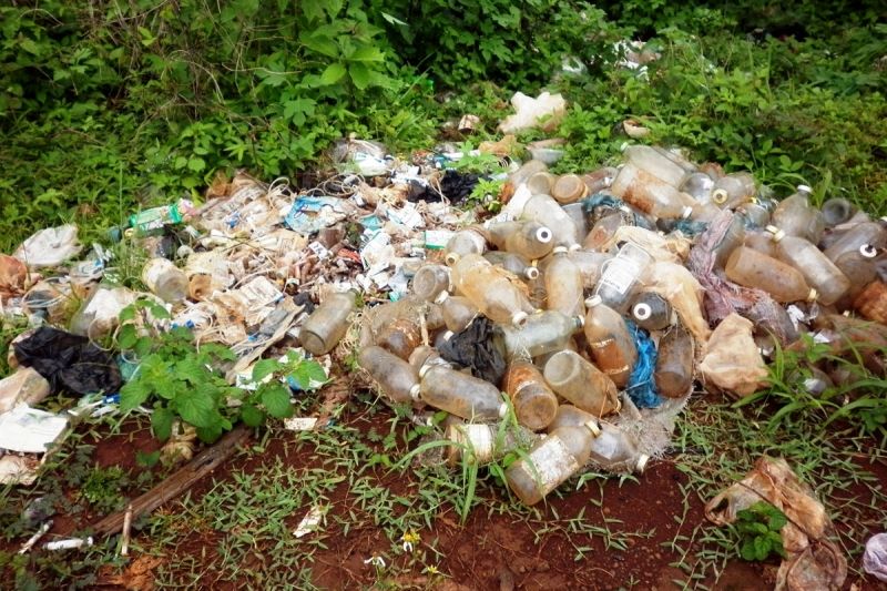 Bệnh viên thải ra rất nhiều chất thải y tế