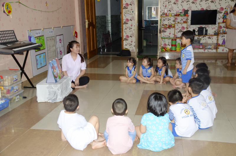Chê cô giáo đủ kiểu, sai vặt cô và dọa mách phụ huynh nếu cô la mắng bé