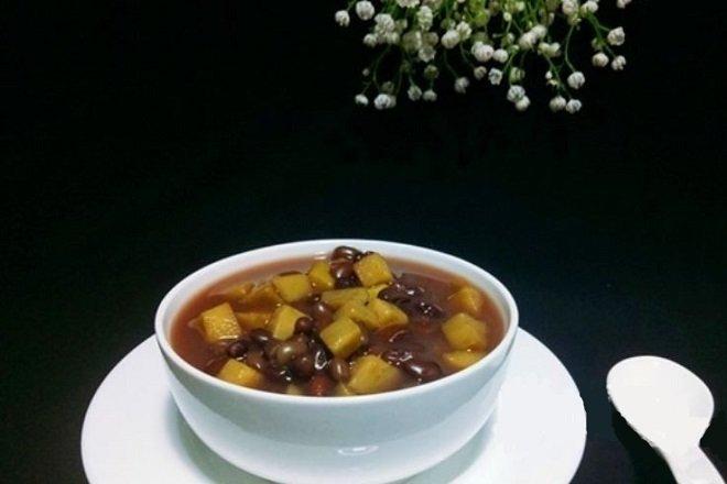 Chè đỗ đen khoai lang
