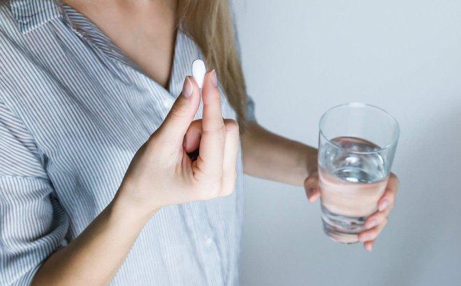 Đến gặp bác sĩ để có loại thuốc thích hợp nhất cho người cao huyết áp