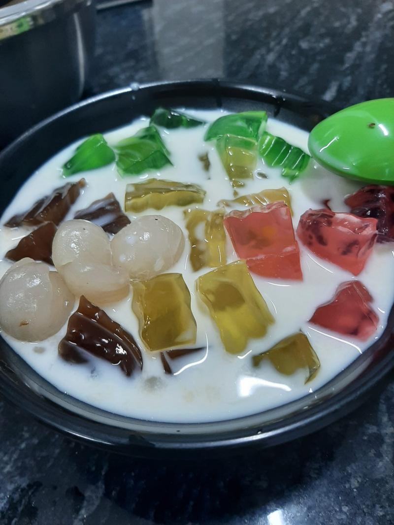 Chè ghiền quán