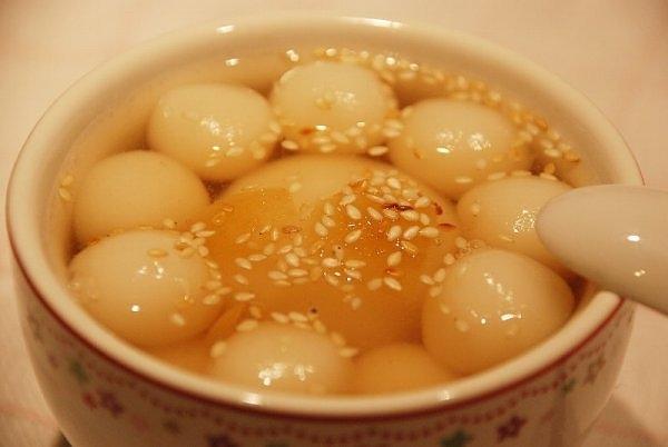 Chè trôi nước gợi nhớ đến thân phận người phụ nữ trong xã hội phong kiến xưa