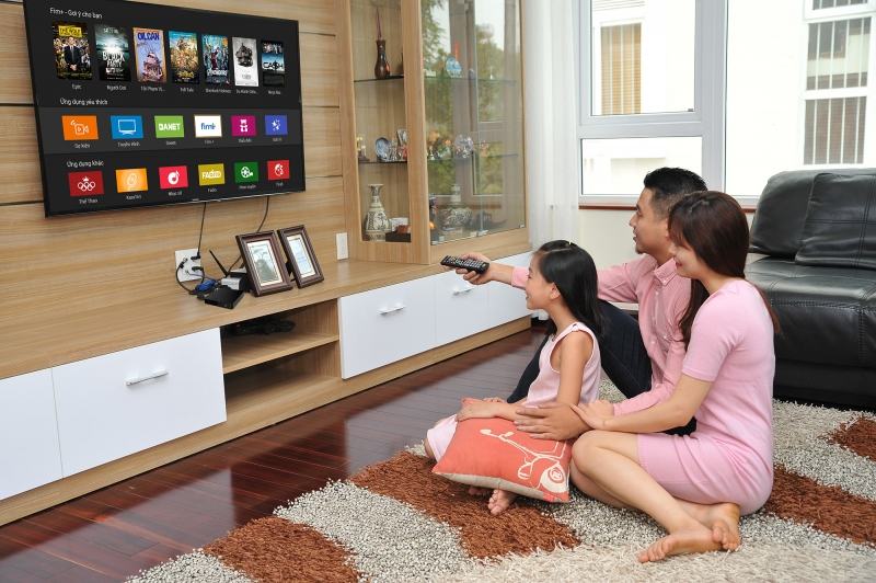 Không nên chê vợ không cập nhật tình hình thời sự