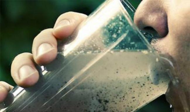 Nước uống nhiễm chì gây hại ở người