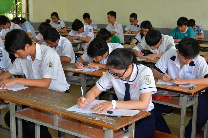 Học sinh khi làm sử dụng loại bút khác sẽ bị đánh dấu, dẫn đến bài thi bị hủy.
