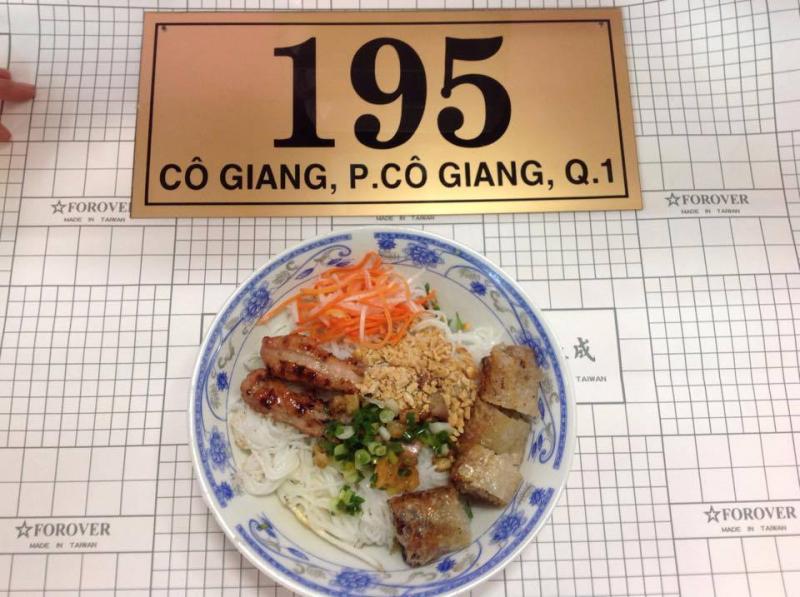 Bún Thịt Nướng Chị Tuyền