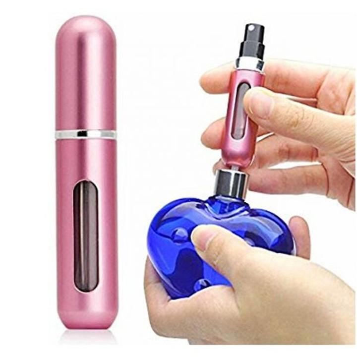 Chiết nước hoa bằng dụng cụ chiết chuyên dụng