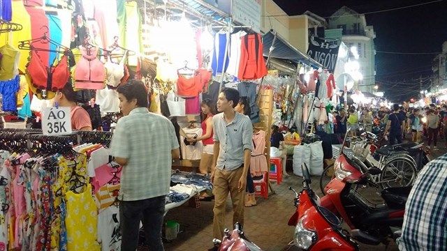 Chợ Đêm Hạnh Thông Tây
