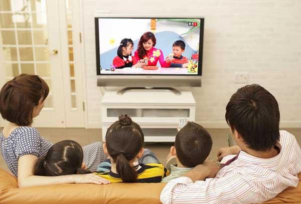 Cho trẻ xem phim hoạt hình tiếng Anh