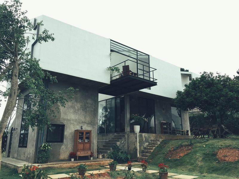 Choi House