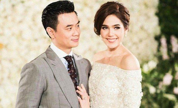 Chompoo có cuộc hôn nhân viên mãn và hạnh phúc với tỷ phú Nott Witsarut