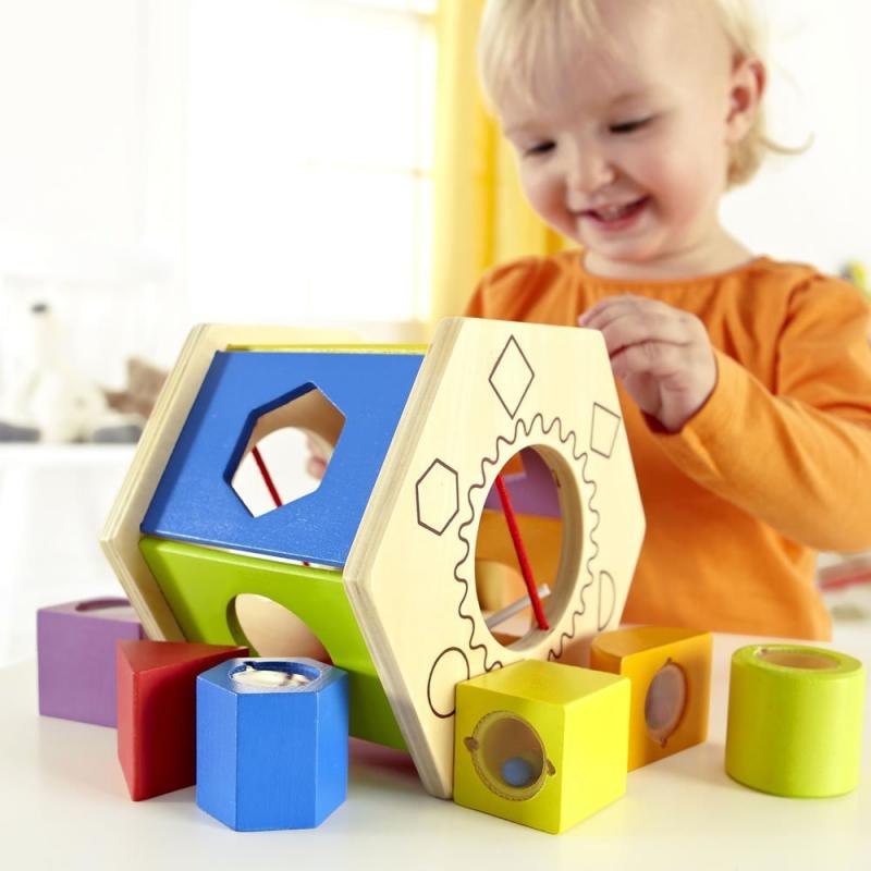 Chọn các loại đồ chơi để bố mẹ và bé có thể tham gia chung với nhau