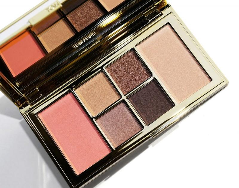 Những bảng màu má như thế này rất tiện lợi để bạn đổi phong cách makeup