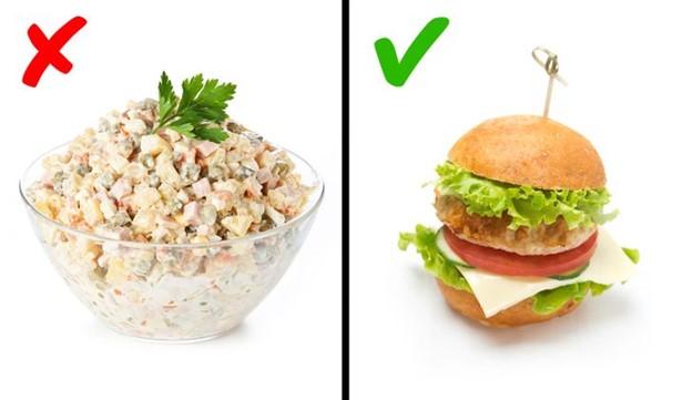 Chọn salad thay vì bánh burger