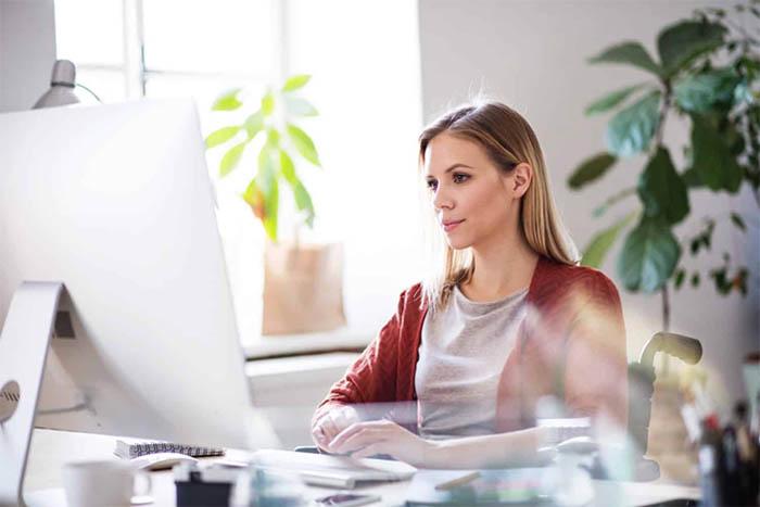 Làm việc quá giờ sẽ gây căng thẳng, mệt mỏi