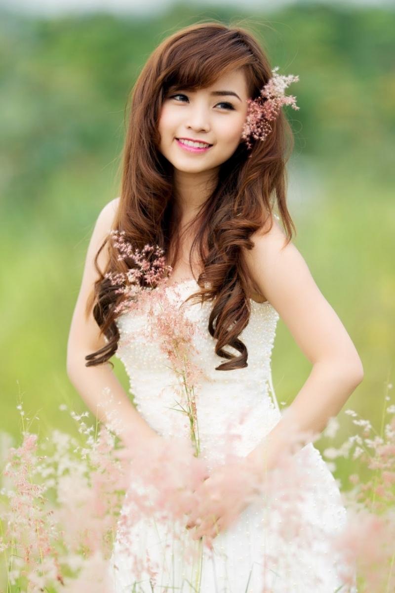 Chọn tông trang điểm tự nhiên để cô dâu xinh nhất