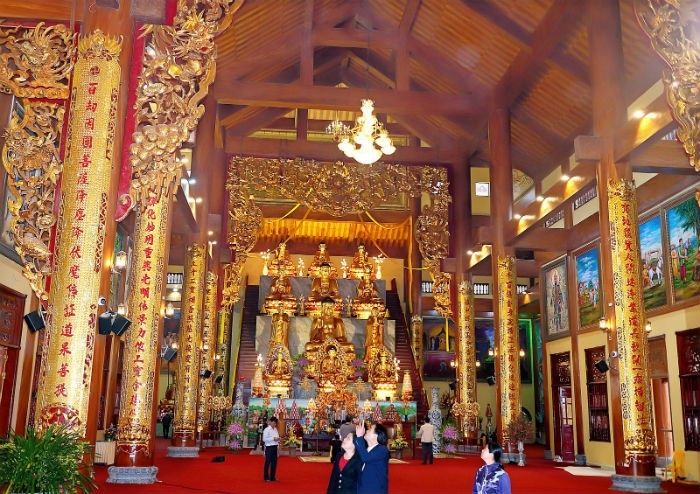 Ngôi chùa có chính điện lớn nhất Việt Nam